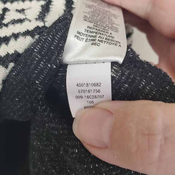 Chico’s Geometric Jacquard Amya Knit Top Chiffon Sleeves Size 3 (XL) - Picture 8 of 8